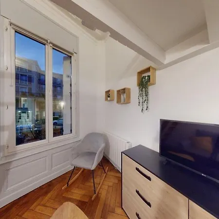 Apartamento Charming On Rue Frédéric Sauvage *